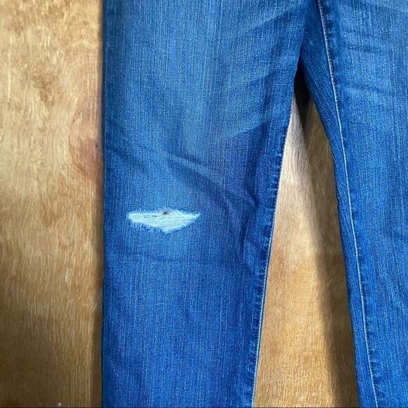 Madewell Womens Classic Straight Fit Mom Jeans - Picture 5 of 10